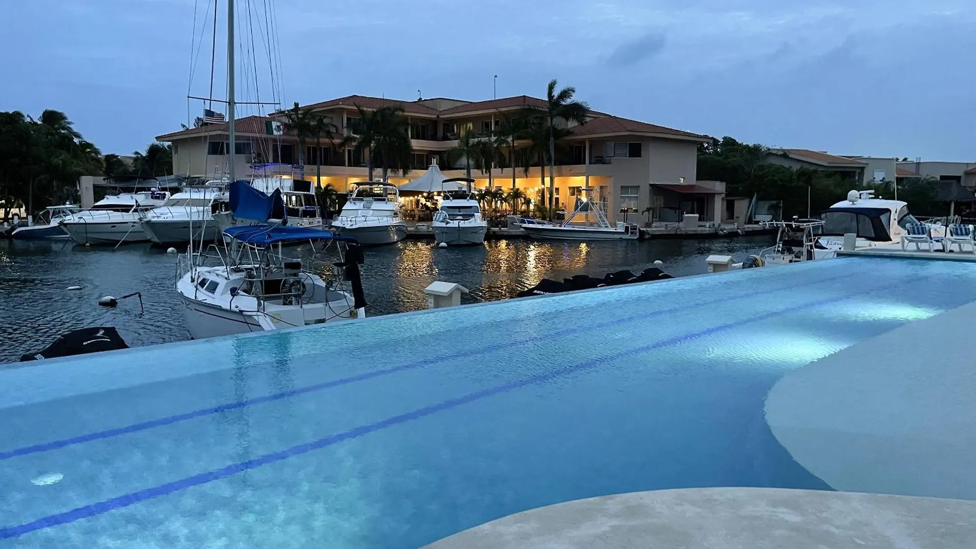 Ground Floor Paradise With Marina View And Pool Paddleboard Included Puerto Aventuras 0*,