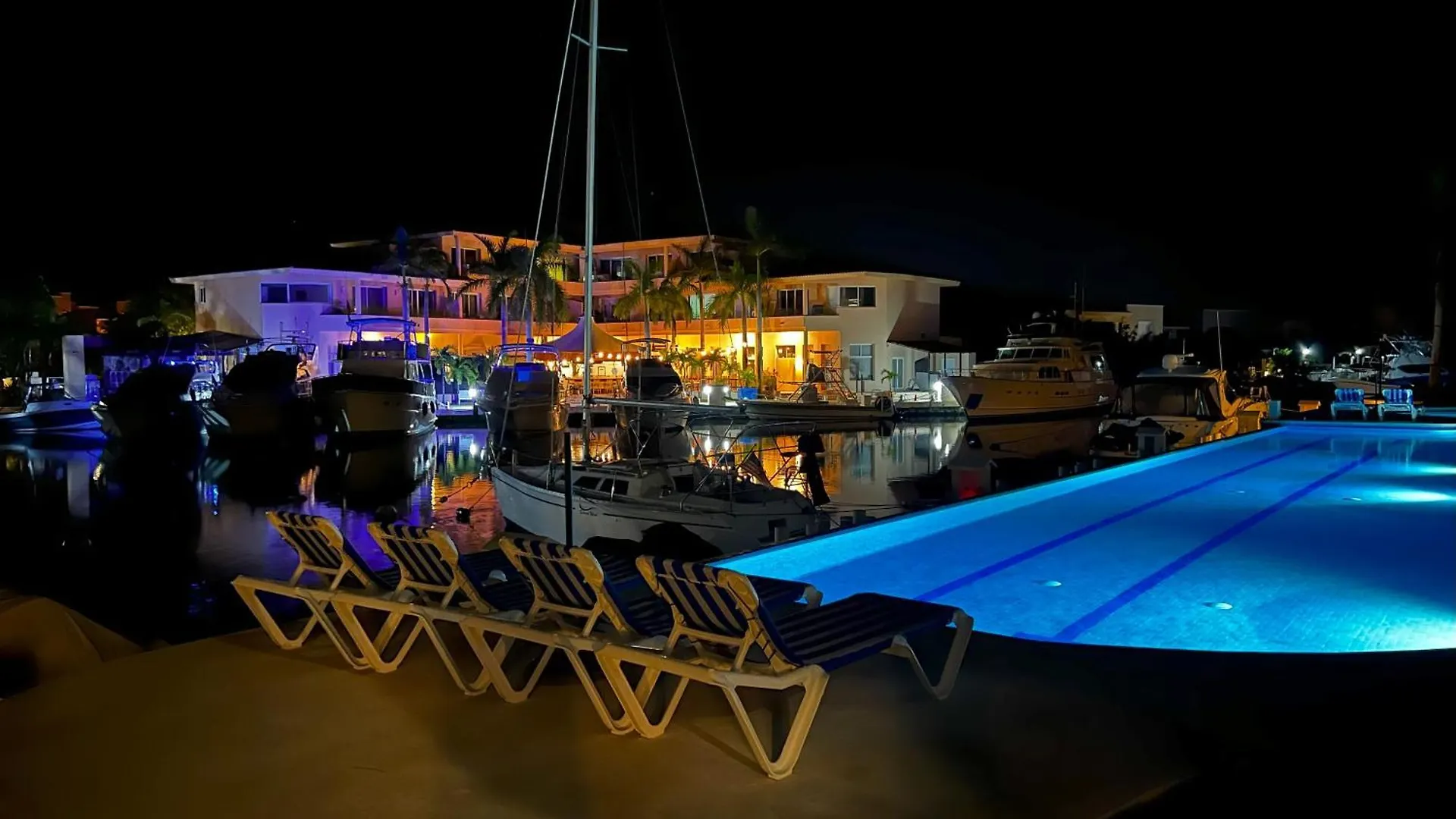 Apartment Ground Floor Paradise With Marina View And Pool Paddleboard Included Puerto Aventuras