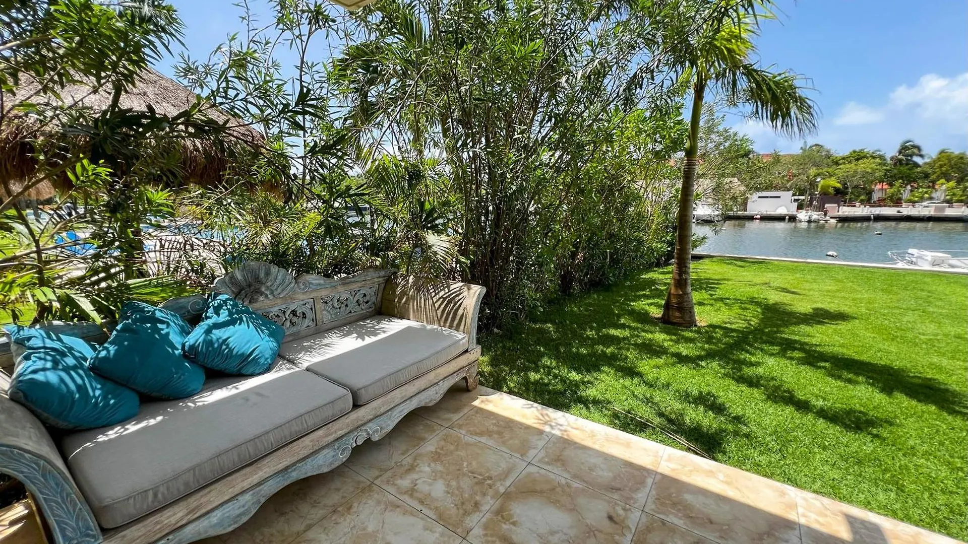 Ground Floor Paradise With Marina View And Pool Paddleboard Included Puerto Aventuras Apartment